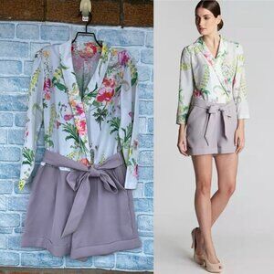 Ted Baker Playsuit - Antiguo Wallpaper size 2 /8